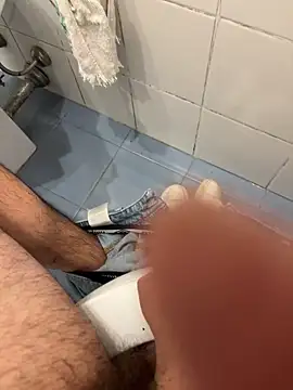 Snapshot of marc8876 chatting on November 2025 10:08:02 PM marc8876 online show from November 2025 10:08:02 PM