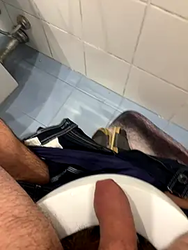 Snapshot of marc8876 chatting on November 2025 05:51:02 AM marc8876 online show from November 2025 05:51:02 AM