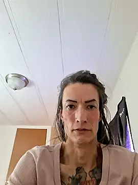 MaitressePomme3 online show from December 2025 02:38:02 PM