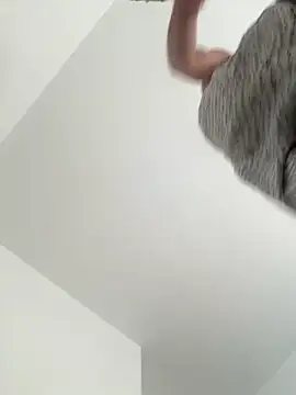 Jhonneeey online show from February 2026 01:19:01 PM