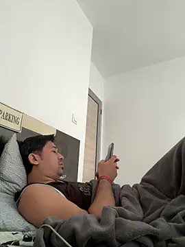 Jhonneeey online show from November 2025 01:10:01 PM