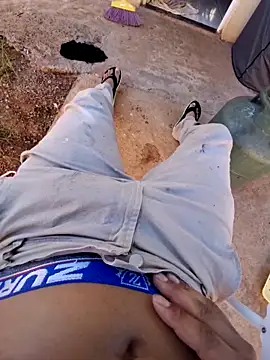 Snapshot of CLARO123F chatting on November 2025 12:17:02 PM CLARO123F online show from November 2025 12:17:02 PM