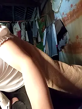 Lee-Thee online show from November 2025 11:48:01 PM