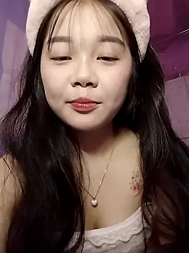Snapshot of Baa-bee22 chatting on May 2026 12:47:01 AM Baa-bee22 online show from May 2026 12:47:01 AM