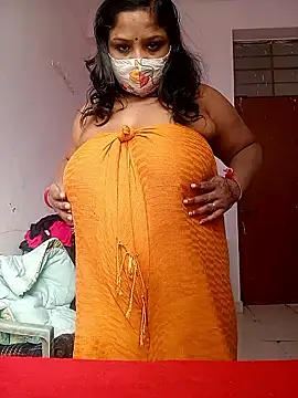 Snapshot of CUTE-LOVE-SWEETS chatting on January 2026 04:49:02 AM CUTE-LOVE-SWEETS online show from January 2026 04:49:02 AM