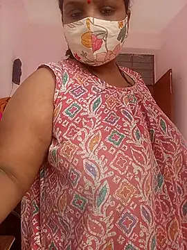 Snapshot of CUTE-LOVE-SWEETS chatting on February 2026 04:11:02 AM CUTE-LOVE-SWEETS online show from February 2026 04:11:02 AM