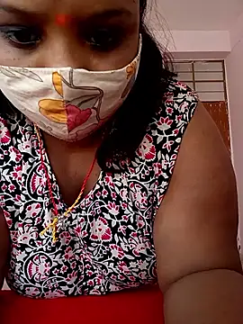 Snapshot of CUTE-LOVE-SWEETS chatting on April 2026 04:07:02 AM CUTE-LOVE-SWEETS online show from April 2026 04:07:02 AM