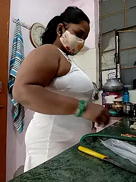 Snapshot of CUTE-LOVE-SWEETS chatting on February 2026 02:41:02 PM CUTE-LOVE-SWEETS online show from February 2026 02:41:02 PM