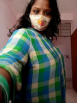 Snapshot of CUTE-LOVE-SWEETS chatting on February 2026 04:36:02 AM CUTE-LOVE-SWEETS online show from February 2026 04:36:02 AM