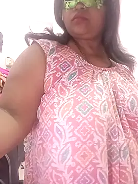 Snapshot of CUTE-LOVE-SWEETS chatting on February 2026 03:00:01 PM CUTE-LOVE-SWEETS online show from February 2026 03:00:01 PM