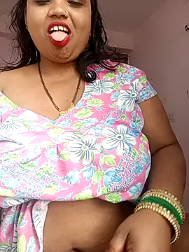 Snapshot of CUTE-LOVE-SWEETS chatting on February 2026 04:02:02 AM CUTE-LOVE-SWEETS online show from February 2026 04:02:02 AM