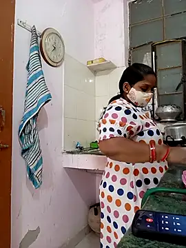 Snapshot of CUTE-LOVE-SWEETS chatting on April 2026 04:02:01 PM CUTE-LOVE-SWEETS online show from April 2026 04:02:01 PM