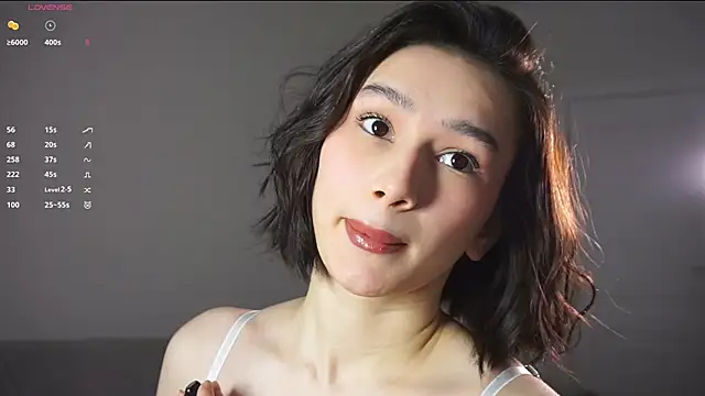 SoftLuna online show from December 2025 05:40:02 AM