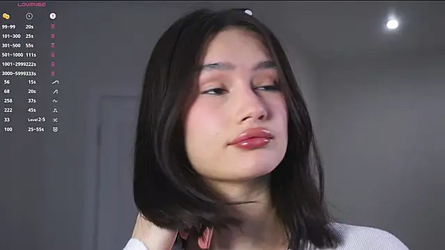 SoftLuna online show from November 2025 05:52:01 AM