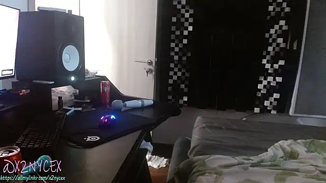 2nycexxx online show from December 2025 08:24:02 AM