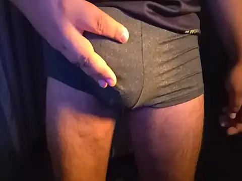 adrian 16 17 online show from November 2025 10:47:02 AM