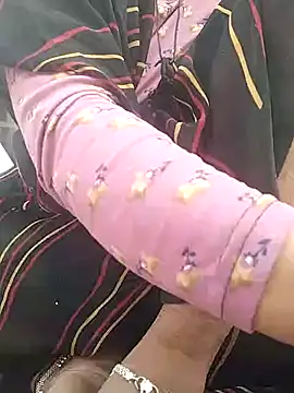 Snapshot of Sonam44 chatting on November 2025 03:28:02 AM Sonam44 online show from November 2025 03:28:02 AM