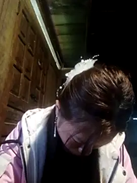 Snapshot of yu-zhen chatting on November 2025 03:10:02 AM yu-zhen online show from November 2025 03:10:02 AM