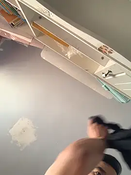 Mistliu online show from November 2025 01:16:01 AM