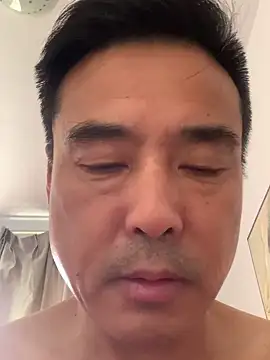 Mistliu online show from November 2025 07:42:02 AM