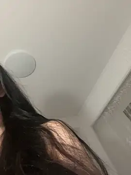 bettyButterfly online show from May 2026 08:01:02 PM