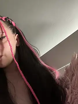 bettyButterfly online show from March 2026 07:53:02 PM