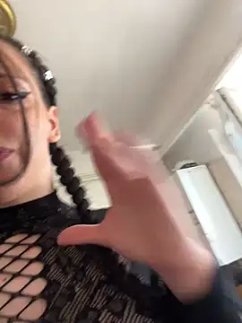 bettyButterfly online show from April 2026 11:18:02 AM