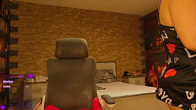 LeillaaX online show from April 2026 06:15:02 AM