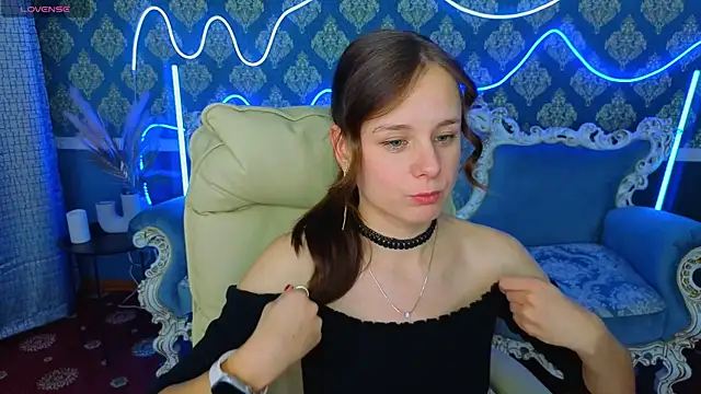 KarolinaSky online show from November 2025 06:39:01 AM