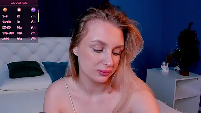 Snapshot of KiraRuiz chatting on February 2026 01:27:01 AM KiraRuiz online show from February 2026 01:27:01 AM