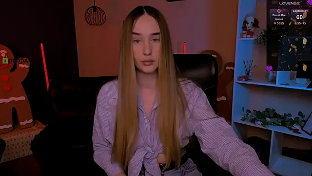  kellykitten  online show from December 2025 10:08:02 AM