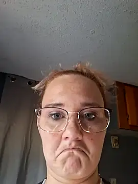 bridald1993 online show from November 2025 08:13:02 PM