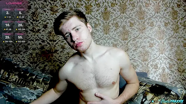 Maxhornyblondieman online show from March 2026 10:50:01 AM