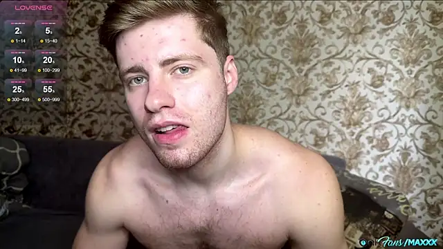Snapshot of Maxhornyblondieman chatting on May 2026 09:17:02 AM Maxhornyblondieman online show from May 2026 09:17:02 AM