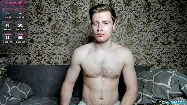 Snapshot of Maxhornyblondieman chatting on May 2026 05:27:01 PM Maxhornyblondieman online show from May 2026 05:27:01 PM
