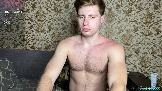 Snapshot of Maxhornyblondieman chatting on May 2026 05:43:02 PM Maxhornyblondieman online show from May 2026 05:43:02 PM