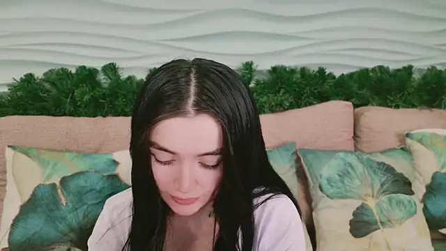 Snapshot of SexyEileen- chatting on December 2025 12:37:01 PM SexyEileen- online show from December 2025 12:37:01 PM