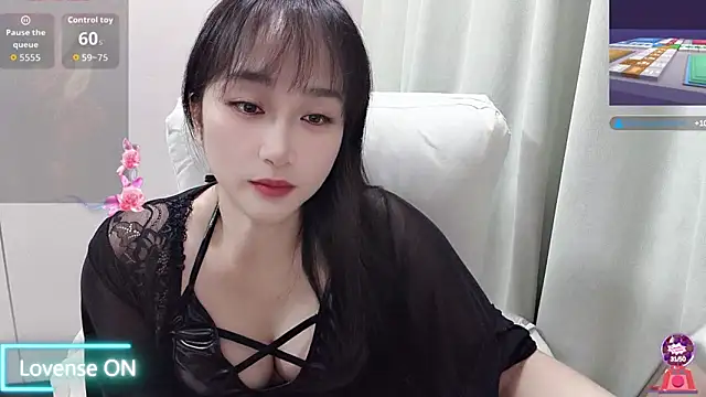 Qing-888 online show from November 2025 04:18:01 PM