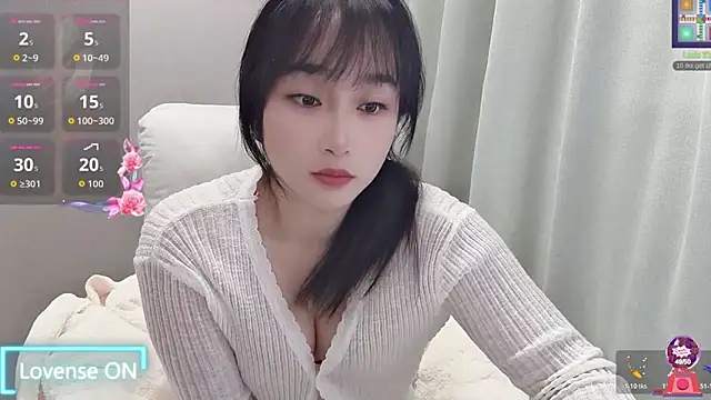 Qing-888 online show from November 2025 04:12:02 AM