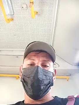 juunioreest online show from January 2026 05:09:02 PM