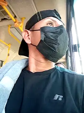 juunioreest online show from November 2025 09:59:02 PM