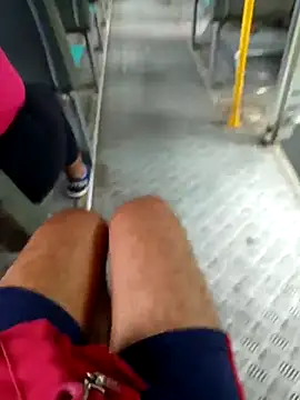 juunioreest online show from December 2025 09:03:02 PM