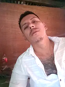 juunioreest online show from January 2026 08:35:01 PM