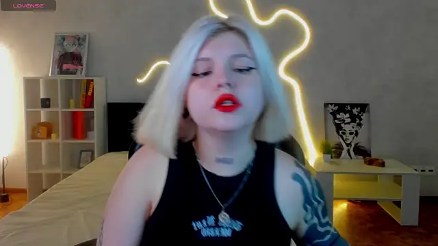 shadow  purrr online show from November 2025 01:21:02 AM