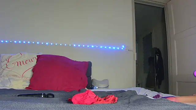 Tini squirt online show from November 2025 09:37:01 PM