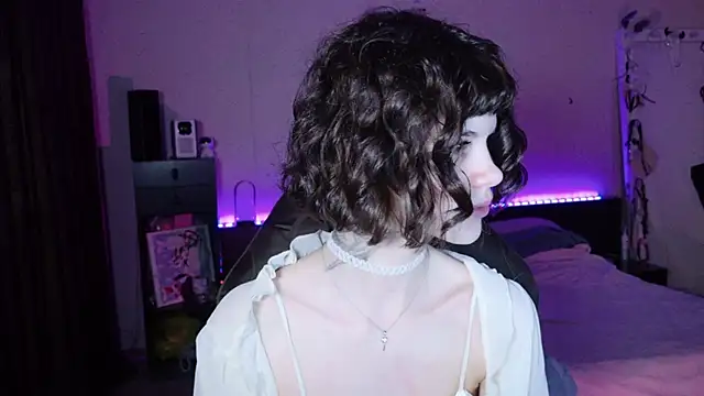 Snapshot of Ebfaafret chatting on November 2025 03:43:01 AM Ebfaafret online show from November 2025 03:43:01 AM