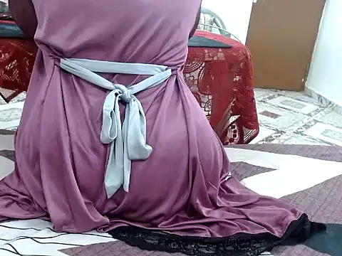 raveena hot online show from February 2026 03:43:01 PM