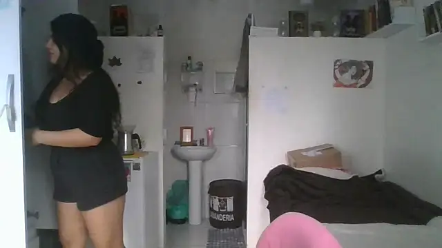 Snapshot of Satanatrix chatting on May 2026 02:05:01 PM Satanatrix online show from May 2026 02:05:01 PM