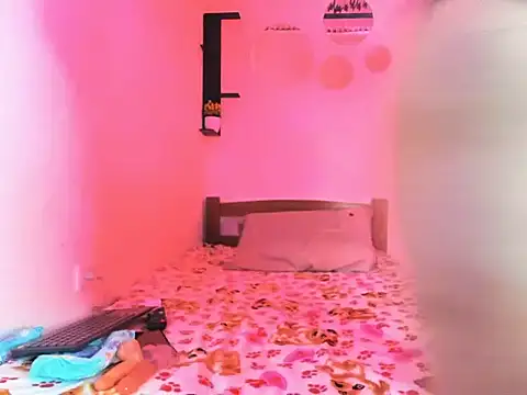 Babyhoney18 online show from December 2025 06:23:02 PM