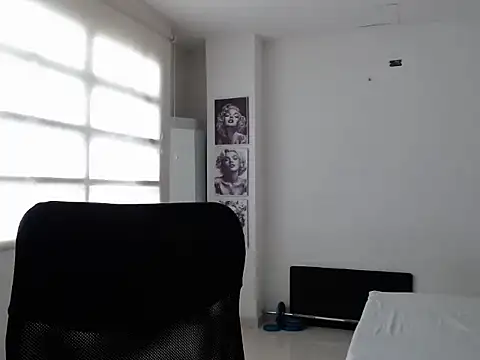 Annie Cervantez online show from January 2026 03:27:01 PM